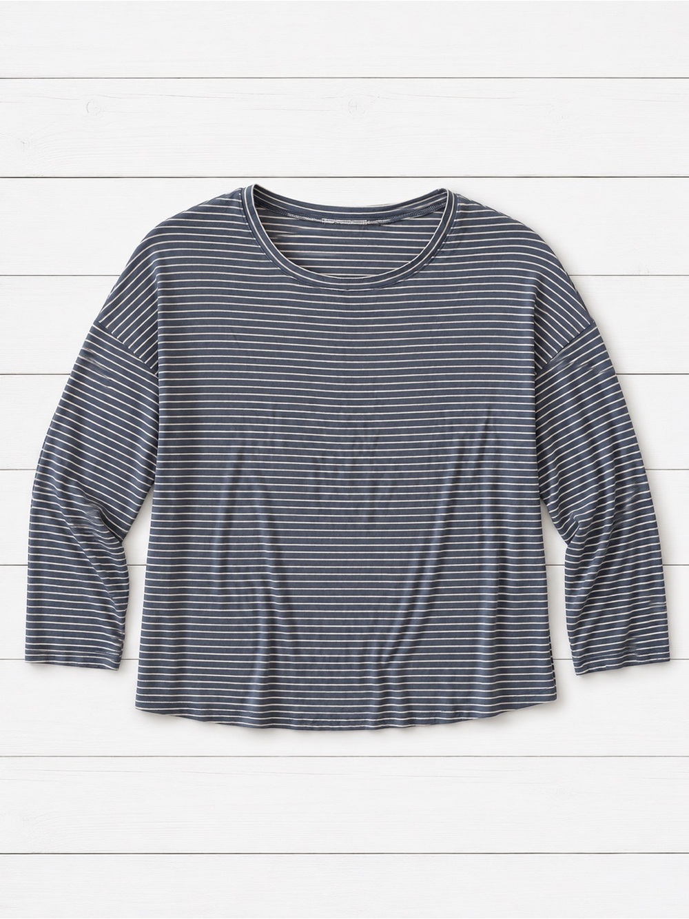 Love & Lore Gray Striped Long-Sleeve Crewneck Top - M - Picture 3 of 5